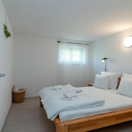Hrabar Longo Apartmán