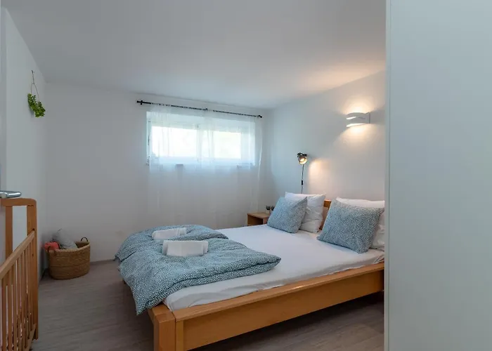 شقة Hrabar Longo *