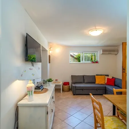 Hrabar Longo Apartament