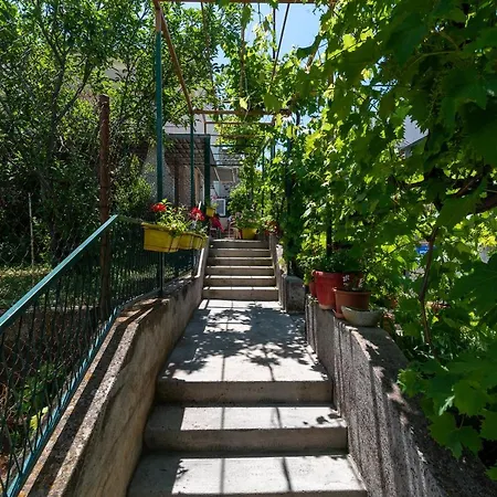 Hrabar Longo Apartment Trogir